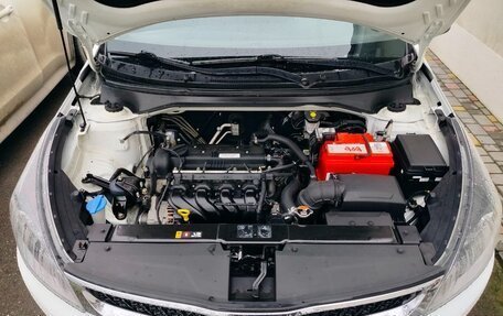 KIA Rio IV, 2018 год, 1 450 000 рублей, 2 фотография