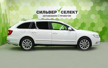 Skoda Superb III рестайлинг, 2012 год, 1 200 000 рублей, 8 фотография