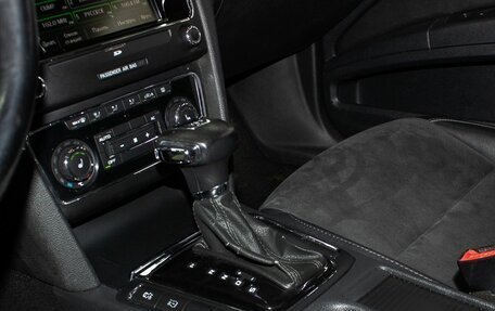 Skoda Superb III рестайлинг, 2012 год, 1 200 000 рублей, 19 фотография