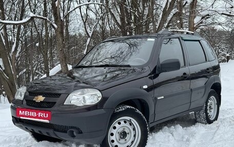 Chevrolet Niva I рестайлинг, 2012 год, 515 000 рублей, 4 фотография
