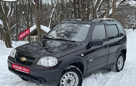 Chevrolet Niva I рестайлинг, 2012 год, 515 000 рублей, 2 фотография