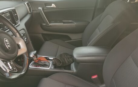 KIA Sportage IV рестайлинг, 2019 год, 2 100 000 рублей, 4 фотография