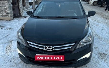 Hyundai Solaris II рестайлинг, 2015 год, 1 140 000 рублей, 4 фотография