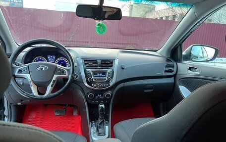 Hyundai Solaris II рестайлинг, 2015 год, 1 140 000 рублей, 14 фотография