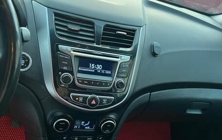 Hyundai Solaris II рестайлинг, 2015 год, 1 140 000 рублей, 13 фотография