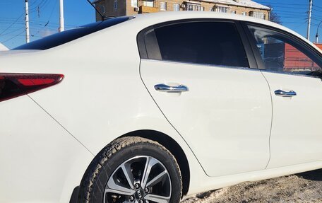 KIA Rio IV, 2018 год, 1 800 000 рублей, 3 фотография