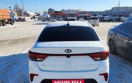 KIA Rio IV, 2018 год, 1 800 000 рублей, 4 фотография