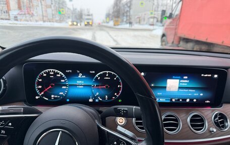 Mercedes-Benz E-Класс, 2021 год, 4 500 000 рублей, 11 фотография