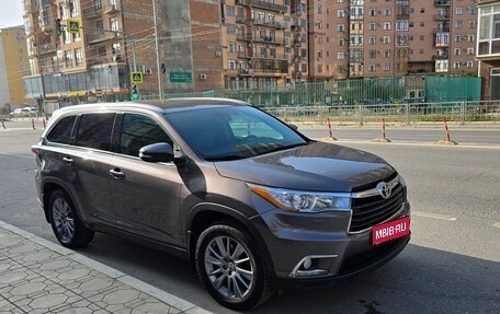 Toyota Highlander III, 2014 год, 2 750 000 рублей, 1 фотография