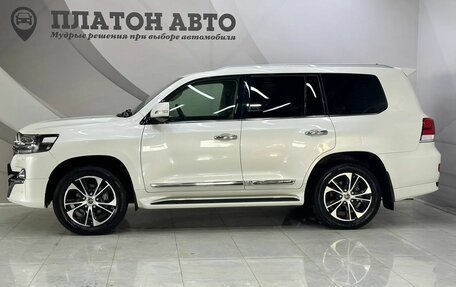 Toyota Land Cruiser 200, 2021 год, 8 500 000 рублей, 8 фотография