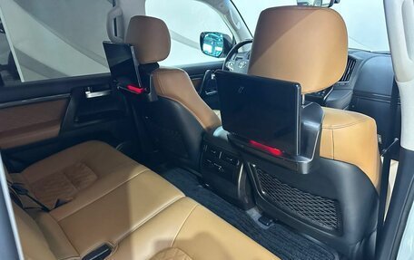 Toyota Land Cruiser 200, 2021 год, 8 500 000 рублей, 21 фотография