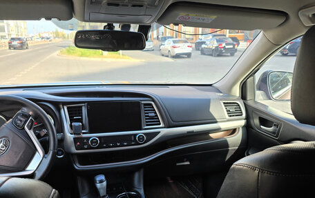 Toyota Highlander III, 2014 год, 2 750 000 рублей, 5 фотография