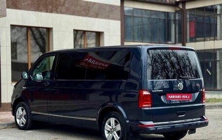 Volkswagen Multivan T6 рестайлинг, 2018 год, 5 220 000 рублей, 5 фотография