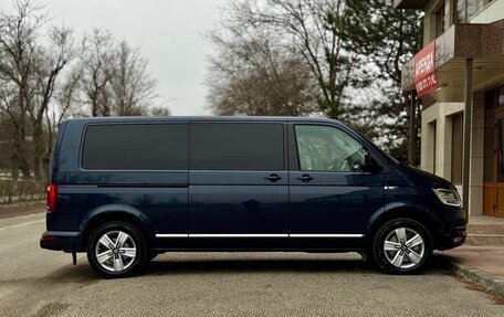 Volkswagen Multivan T6 рестайлинг, 2018 год, 5 220 000 рублей, 8 фотография