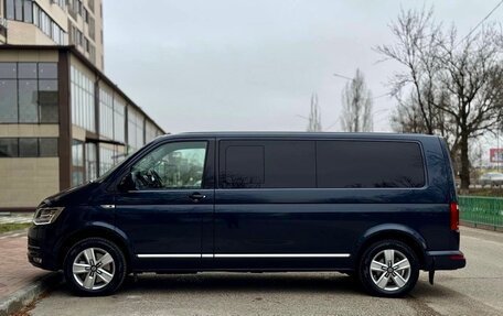 Volkswagen Multivan T6 рестайлинг, 2018 год, 5 220 000 рублей, 7 фотография