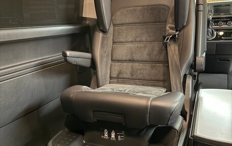 Volkswagen Multivan T6 рестайлинг, 2018 год, 5 220 000 рублей, 25 фотография