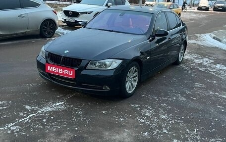 BMW 3 серия, 2005 год, 800 000 рублей, 2 фотография