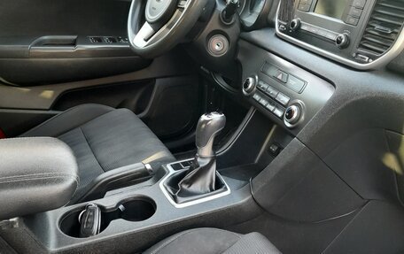 KIA Sportage IV рестайлинг, 2019 год, 1 750 000 рублей, 10 фотография