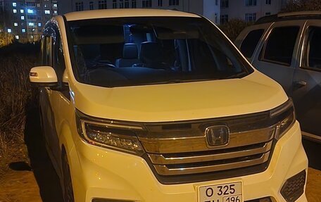 Honda Stepwgn IV, 2020 год, 2 580 000 рублей, 7 фотография