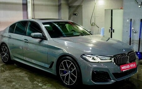 BMW 5 серия, 2020 год, 5 200 530 рублей, 2 фотография