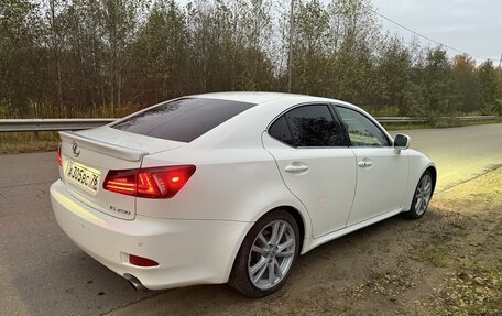 Lexus IS II рестайлинг 2, 2006 год, 1 200 000 рублей, 2 фотография