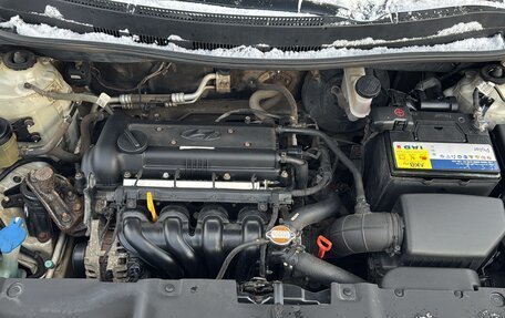 Hyundai Solaris II рестайлинг, 2012 год, 695 000 рублей, 11 фотография