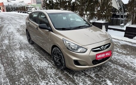 Hyundai Solaris II рестайлинг, 2012 год, 695 000 рублей, 2 фотография