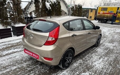 Hyundai Solaris II рестайлинг, 2012 год, 695 000 рублей, 4 фотография