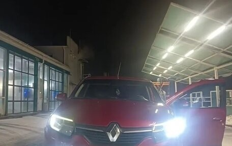 Renault Logan II, 2014 год, 600 000 рублей, 4 фотография