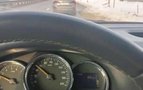 Renault Logan II, 2014 год, 600 000 рублей, 17 фотография