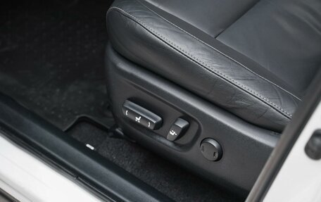 Toyota RAV4, 2015 год, 1 750 000 рублей, 10 фотография