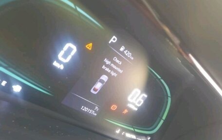 Hyundai Elantra, 2023 год, 1 800 000 рублей, 5 фотография