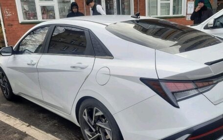 Hyundai Elantra, 2023 год, 1 800 000 рублей, 3 фотография