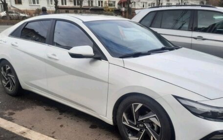 Hyundai Elantra, 2023 год, 1 800 000 рублей, 4 фотография