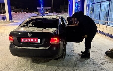 Volkswagen Polo VI (EU Market), 2013 год, 625 000 рублей, 2 фотография