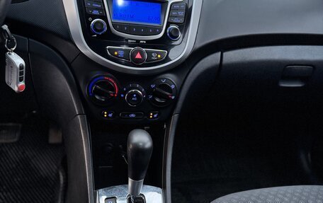 Hyundai Solaris II рестайлинг, 2012 год, 730 000 рублей, 13 фотография