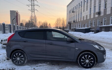 Hyundai Solaris II рестайлинг, 2012 год, 730 000 рублей, 5 фотография