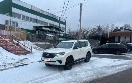 Toyota Land Cruiser Prado 150 рестайлинг 2, 2021 год, 5 000 000 рублей, 3 фотография