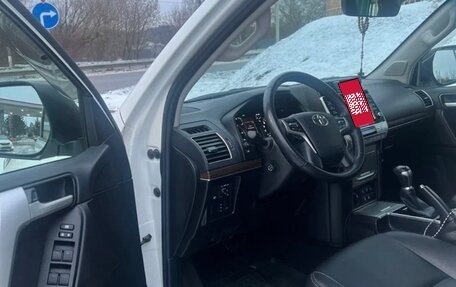 Toyota Land Cruiser Prado 150 рестайлинг 2, 2021 год, 5 000 000 рублей, 9 фотография