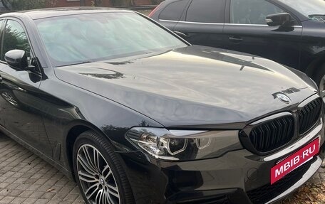 BMW 5 серия, 2019 год, 2 950 000 рублей, 2 фотография