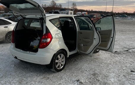 Mercedes-Benz A-Класс, 2011 год, 700 000 рублей, 10 фотография