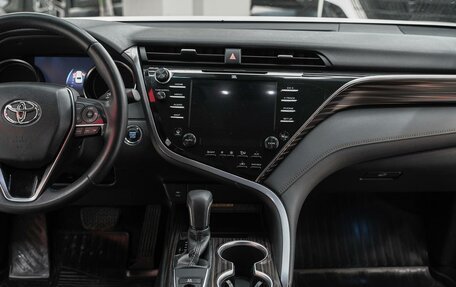 Toyota Camry, 2019 год, 2 690 000 рублей, 13 фотография