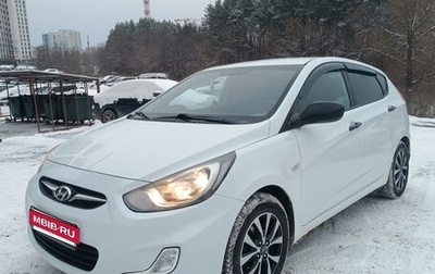 Hyundai Solaris II рестайлинг, 2013 год, 687 000 рублей, 1 фотография