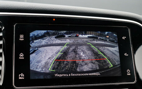 Mitsubishi Outlander III рестайлинг 3, 2019 год, 2 550 000 рублей, 14 фотография