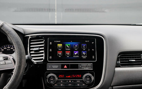 Mitsubishi Outlander III рестайлинг 3, 2019 год, 2 550 000 рублей, 23 фотография