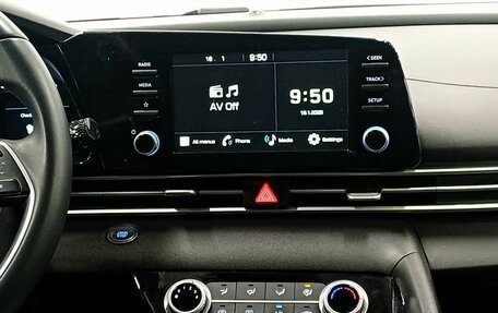 Hyundai Elantra, 2023 год, 2 199 000 рублей, 14 фотография