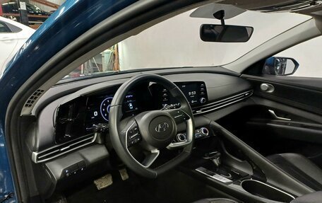 Hyundai Elantra, 2023 год, 2 199 000 рублей, 23 фотография