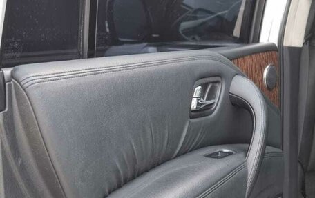 Nissan Patrol, 2010 год, 2 300 000 рублей, 16 фотография