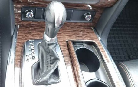 Nissan Patrol, 2010 год, 2 300 000 рублей, 21 фотография