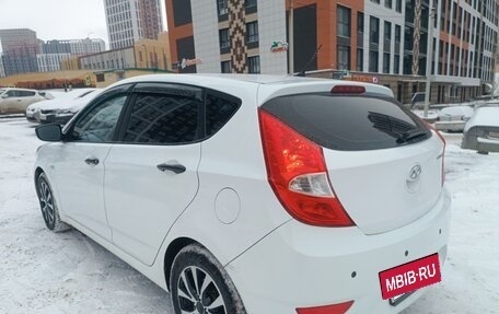 Hyundai Solaris II рестайлинг, 2013 год, 687 000 рублей, 3 фотография